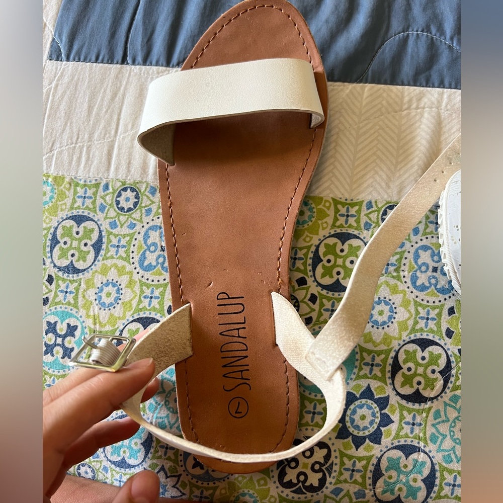 Sandals - Picture 2 of 3